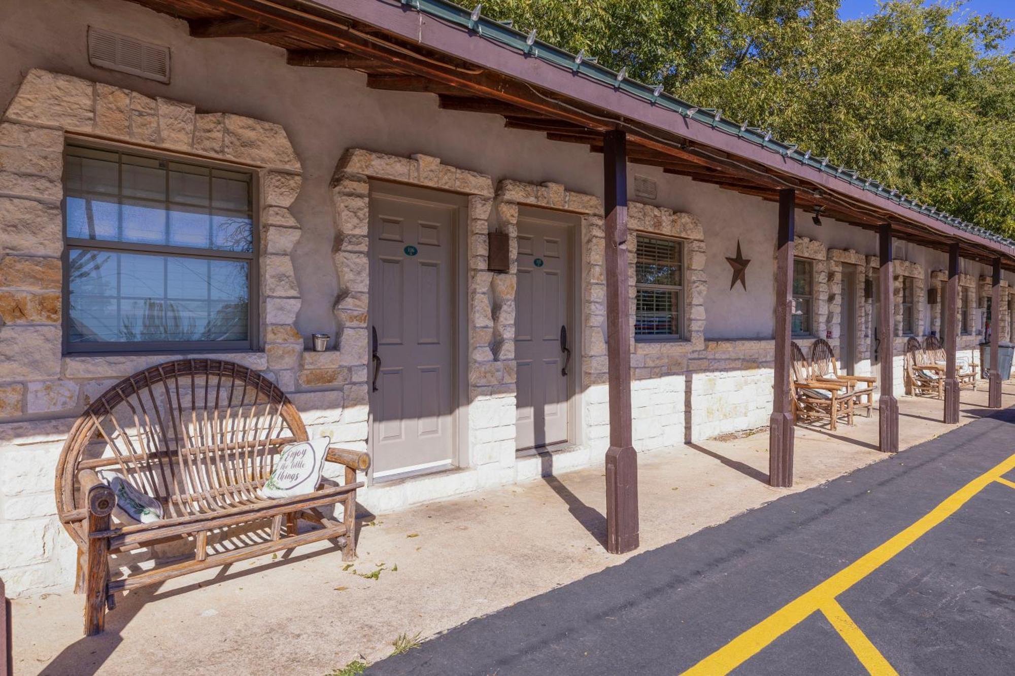 Country Inn Motel Fredericksburg Exterior foto