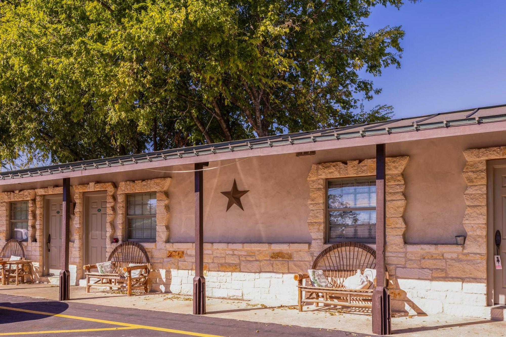 Country Inn Motel Fredericksburg Exterior foto